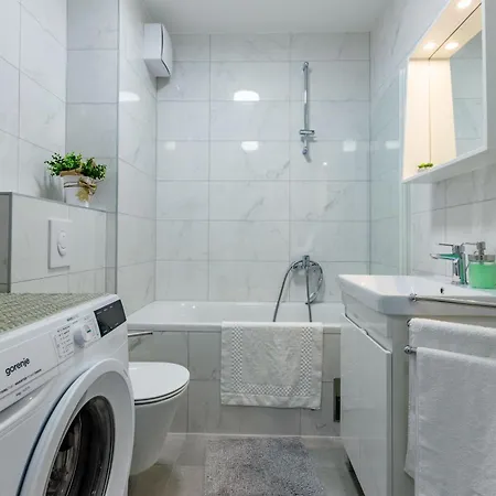 Campanula With Balcony Lägenhet Zadar