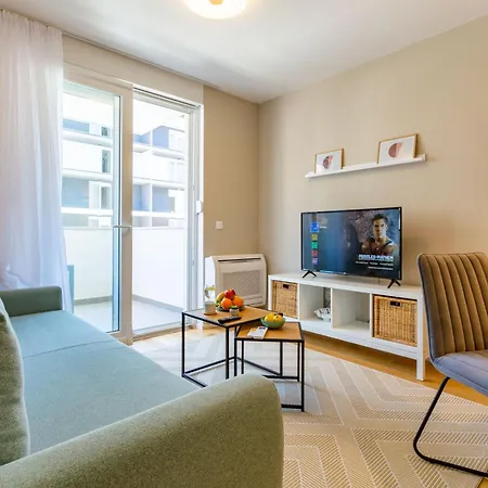 Lägenhet Campanula With Balcony Zadar