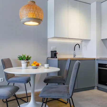 Campanula With Balcony *