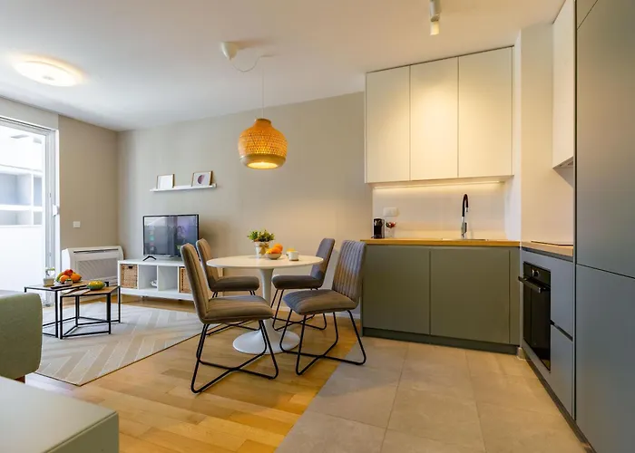 Campanula With Balcony Lägenhet